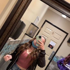 Meet your Posher, Carli